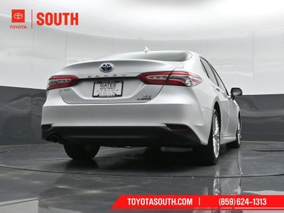 2020 Toyota Camry Hybrid XLE