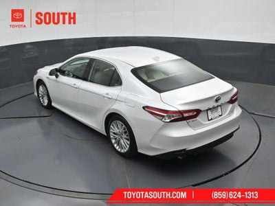 2020 Toyota Camry Hybrid XLE