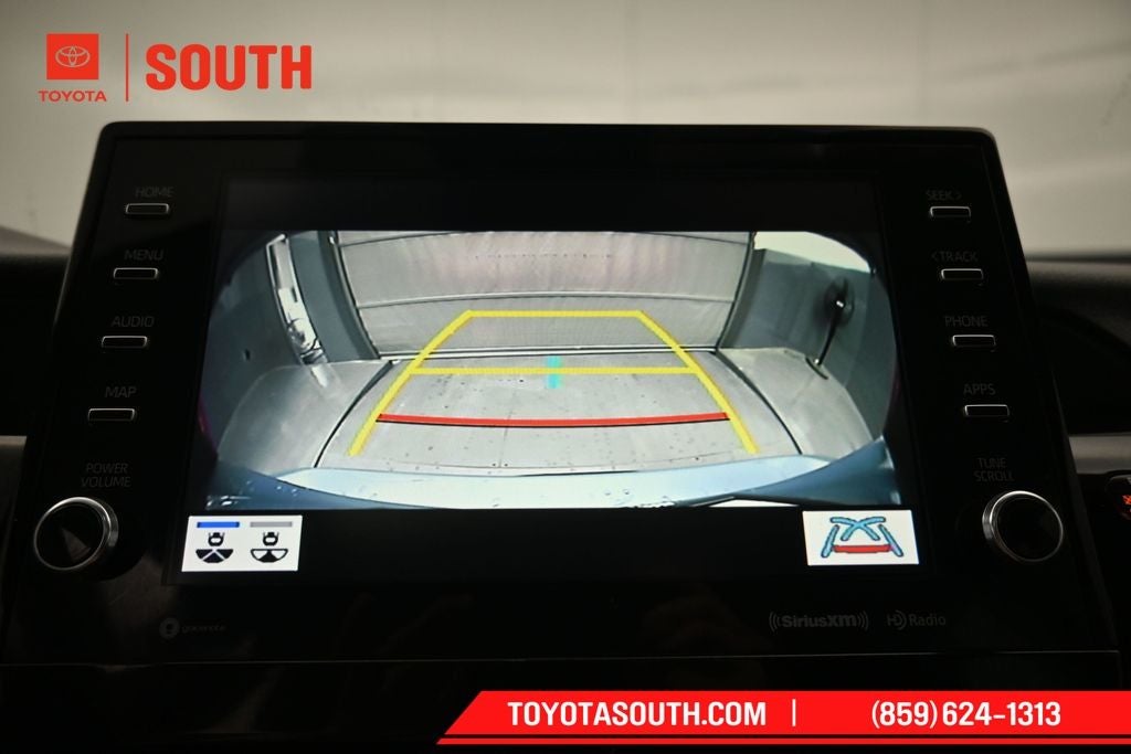 2023 Toyota Camry Hybrid SE