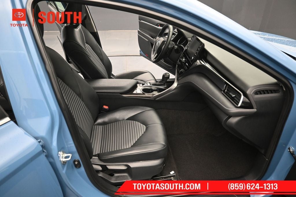 2023 Toyota Camry Hybrid SE