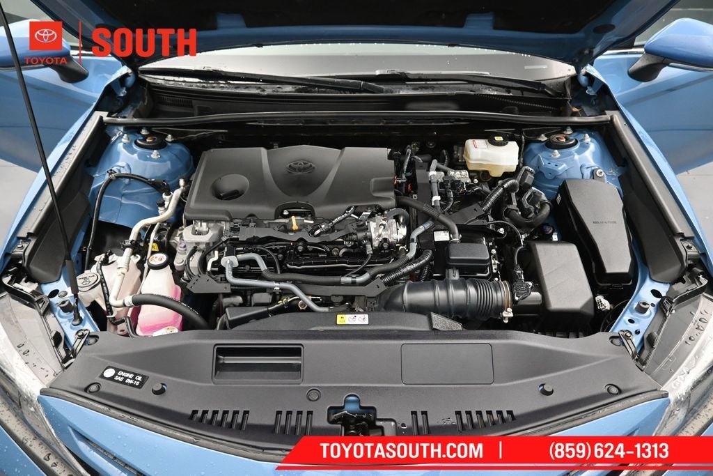 2023 Toyota Camry Hybrid SE
