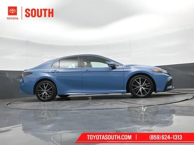 2023 Toyota Camry Hybrid SE
