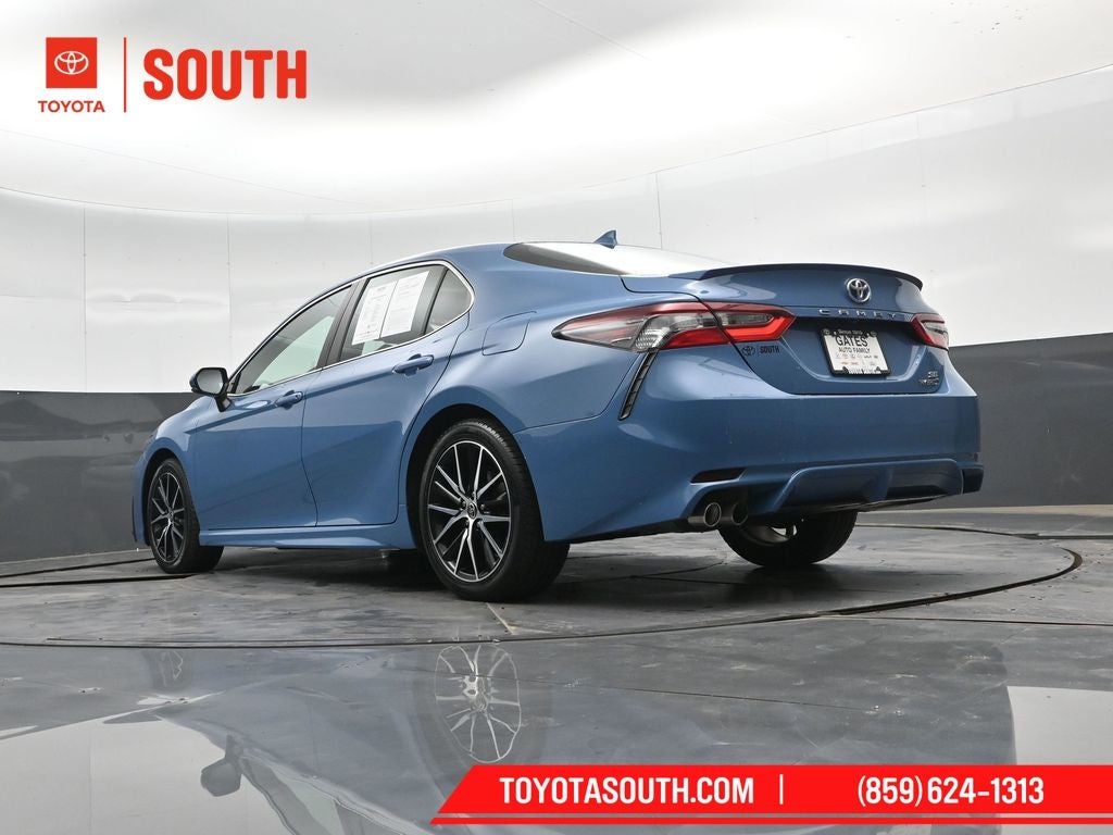 2023 Toyota Camry Hybrid SE
