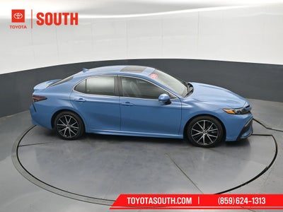 2023 Toyota Camry Hybrid SE