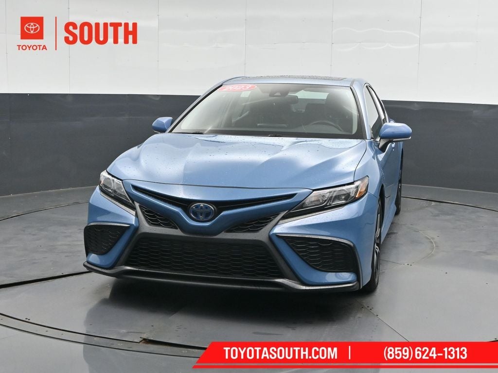 2023 Toyota Camry Hybrid SE