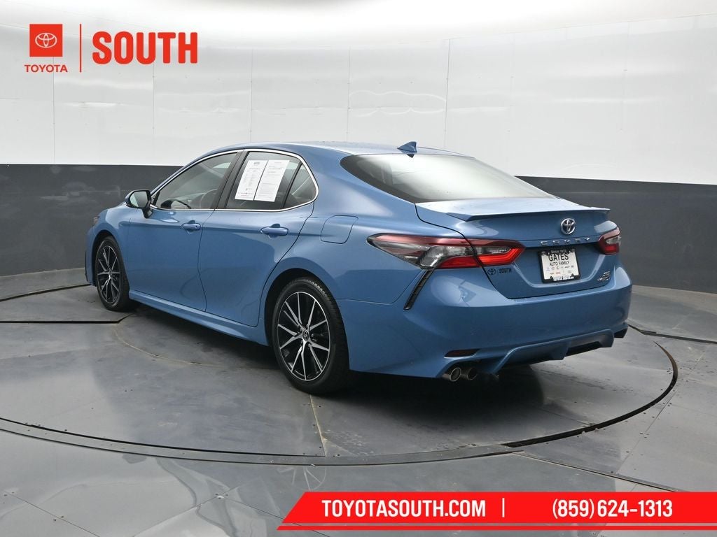 2023 Toyota Camry Hybrid SE