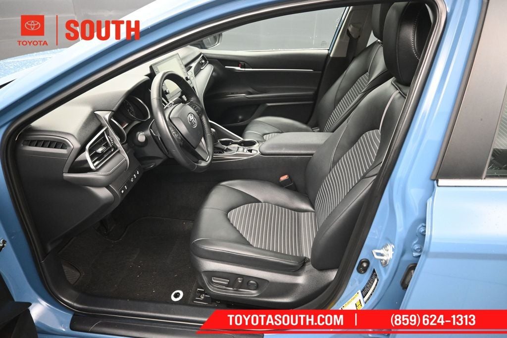 2023 Toyota Camry Hybrid SE