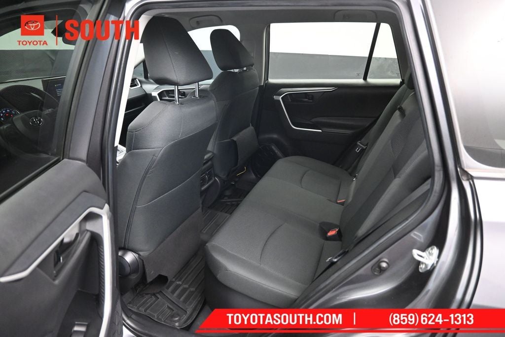 2021 Toyota RAV4 Hybrid LE