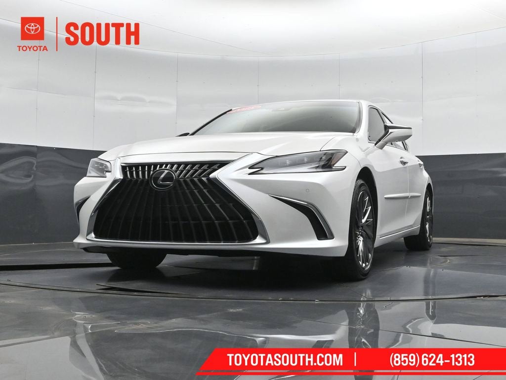 2025 Lexus ES 300h Ultra Luxury