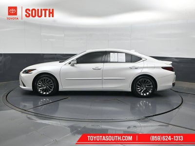2025 Lexus ES 300h Ultra Luxury