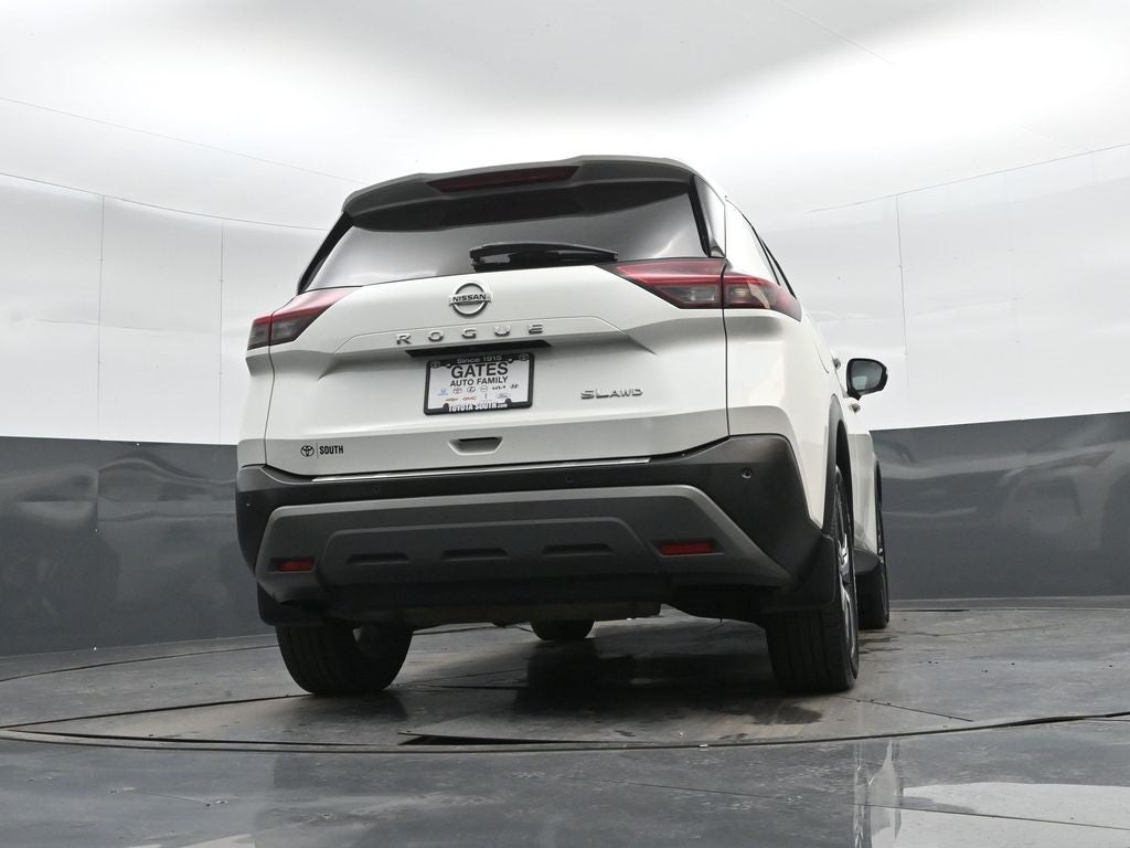 2021 Nissan Rogue SL