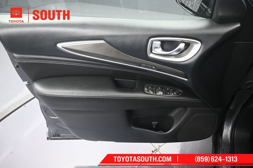 2017 INFINITI QX60 Base