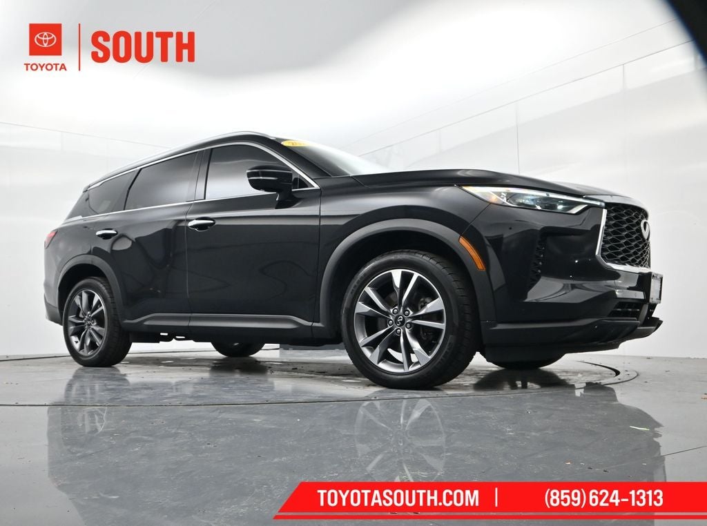 2023 INFINITI QX60 LUXE
