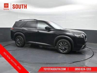 2024 Nissan Pathfinder SV
