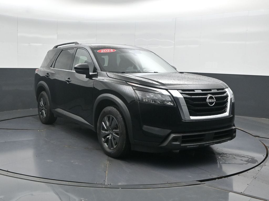 2024 Nissan Pathfinder SV