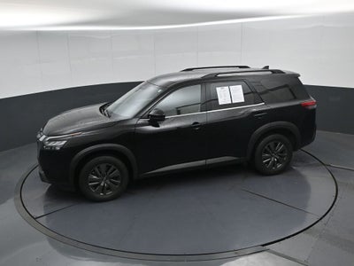 2024 Nissan Pathfinder SV
