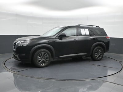 2024 Nissan Pathfinder SV