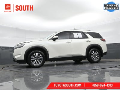 2023 Nissan Pathfinder SL