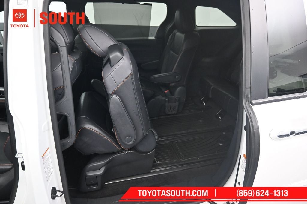 2023 Toyota Sienna XSE 7 Passenger