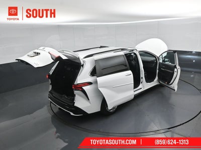 2023 Toyota Sienna XSE 7 Passenger