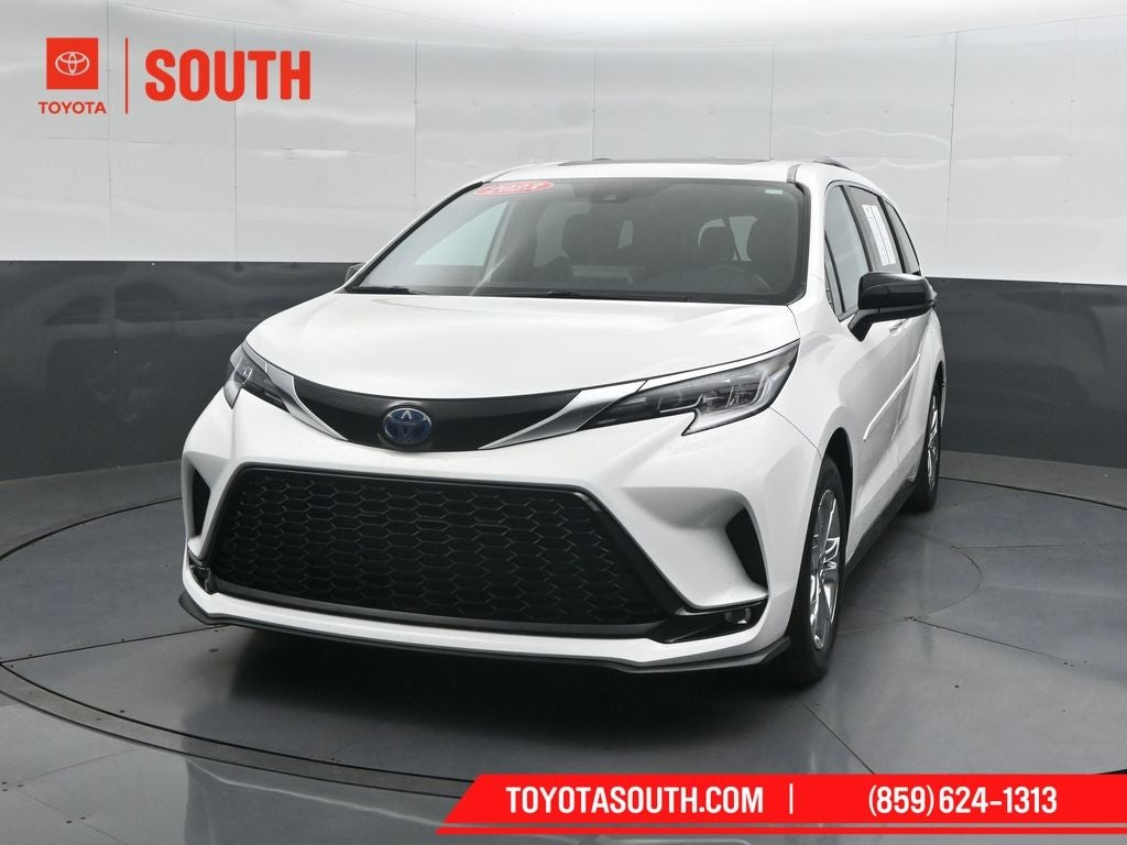 2023 Toyota Sienna XSE 7 Passenger