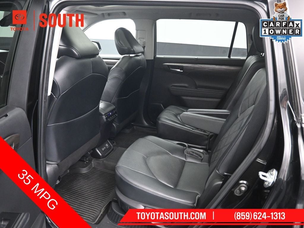 2023 Toyota Highlander Hybrid Platinum