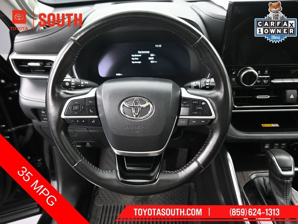 2023 Toyota Highlander Hybrid Platinum