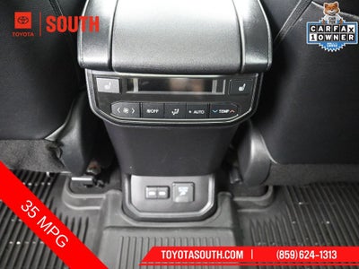 2023 Toyota Highlander Hybrid Platinum