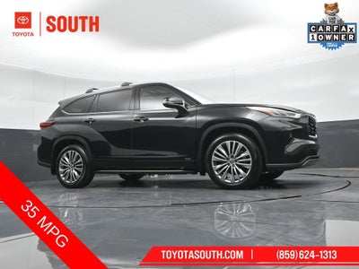 2023 Toyota Highlander Hybrid Platinum