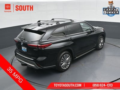 2023 Toyota Highlander Hybrid Platinum