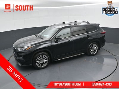 2023 Toyota Highlander Hybrid Platinum