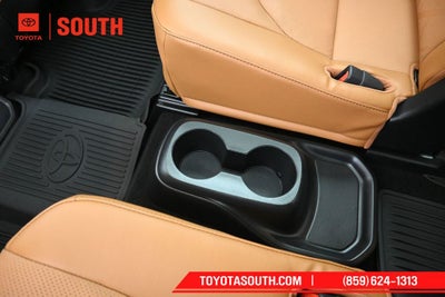 2023 Toyota Highlander Hybrid Platinum