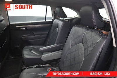 2021 Toyota Highlander Platinum