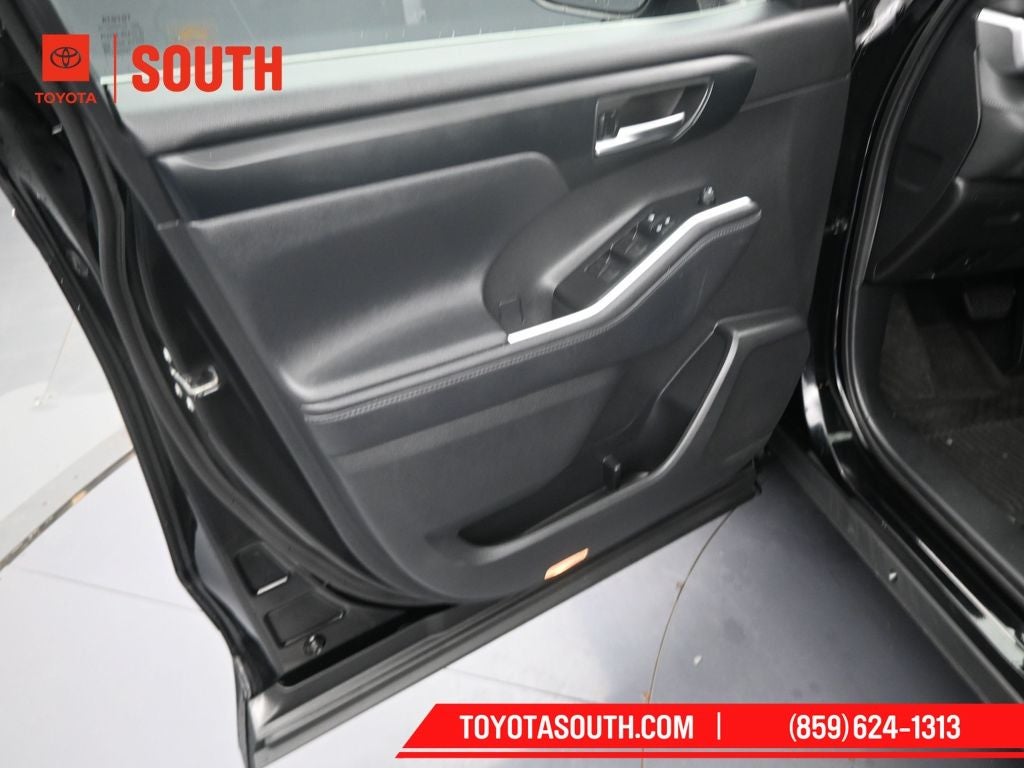 2020 Toyota Highlander Hybrid XLE