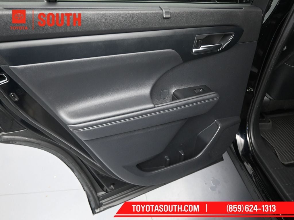 2020 Toyota Highlander Hybrid XLE