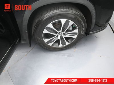 2020 Toyota Highlander Hybrid XLE