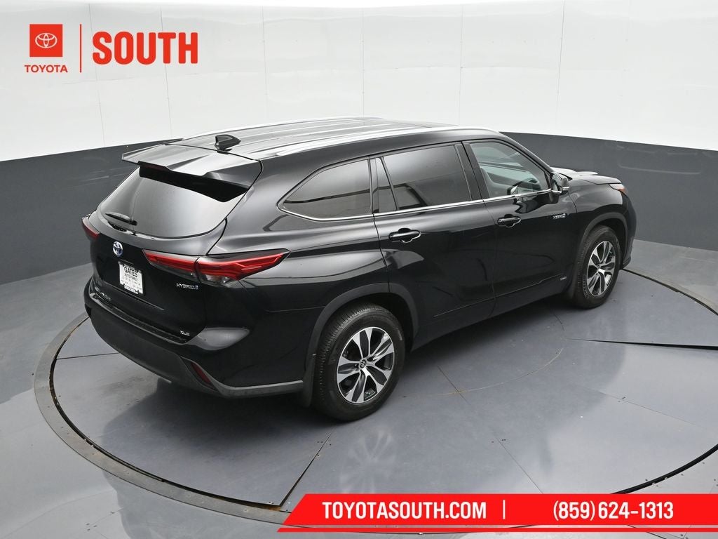 2020 Toyota Highlander Hybrid XLE