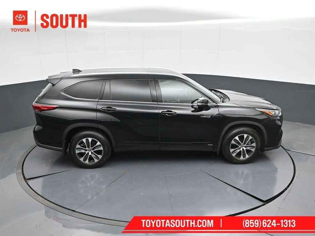 2020 Toyota Highlander Hybrid XLE