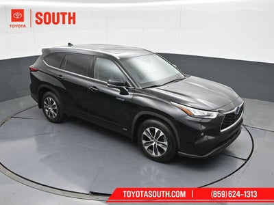2020 Toyota Highlander Hybrid XLE