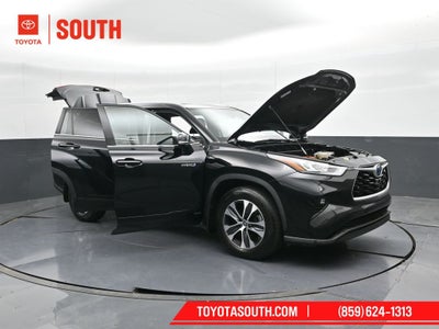 2020 Toyota Highlander Hybrid XLE