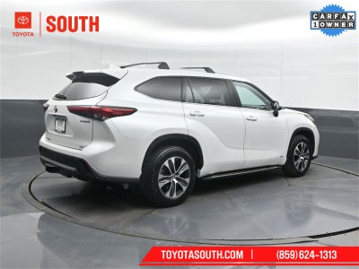 2022 Toyota Highlander Hybrid XLE