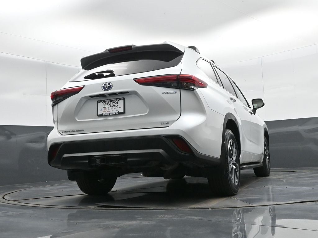 2022 Toyota Highlander Hybrid XLE
