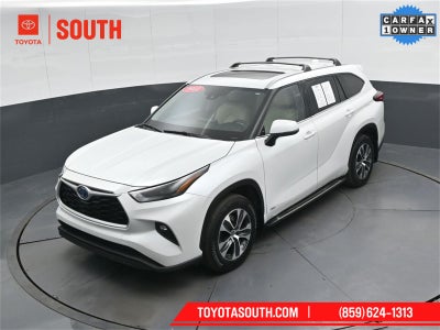 2022 Toyota Highlander Hybrid XLE