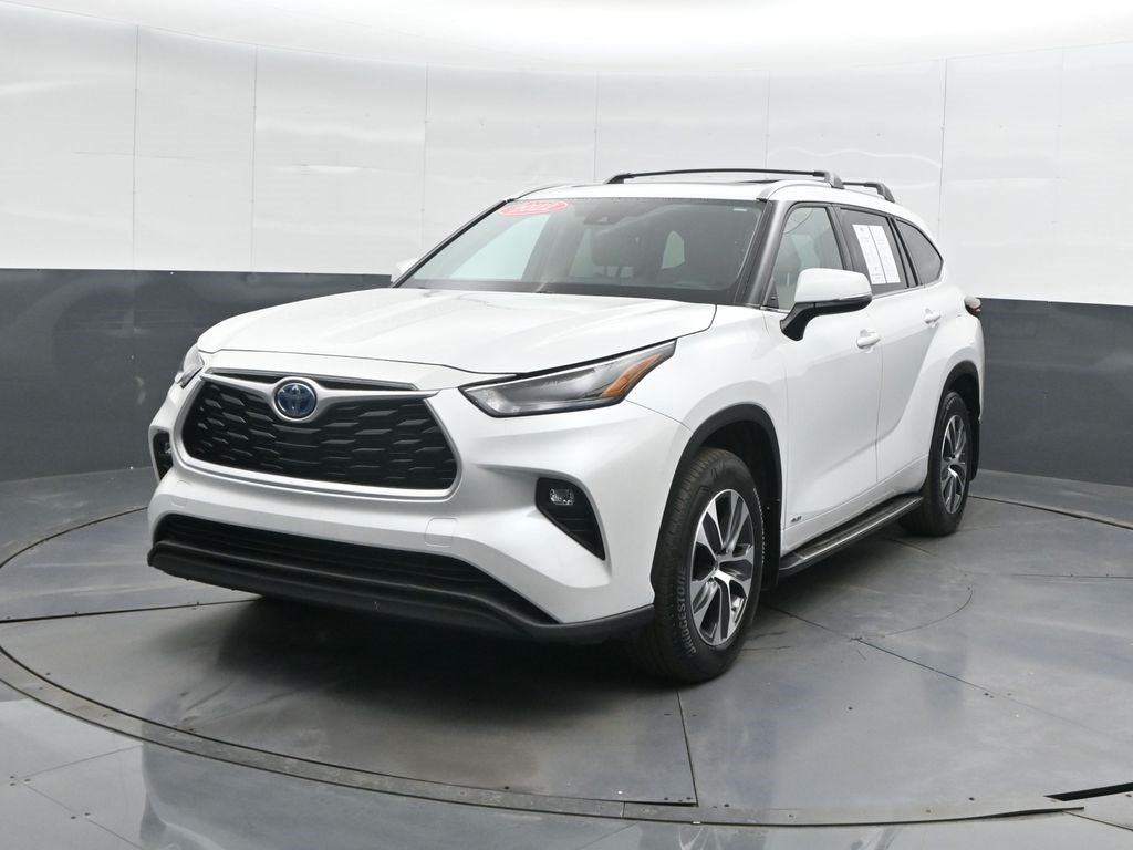 2022 Toyota Highlander Hybrid XLE
