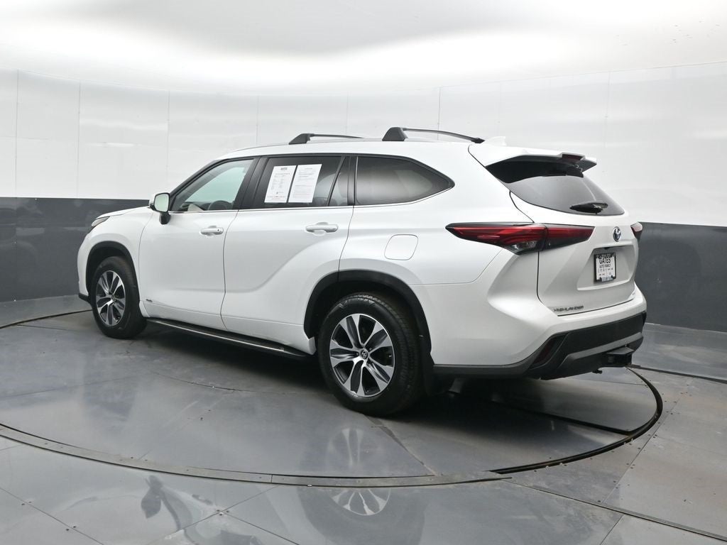 2022 Toyota Highlander Hybrid XLE