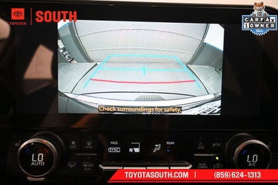 2024 Toyota Highlander Hybrid XLE