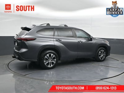 2024 Toyota Highlander Hybrid XLE