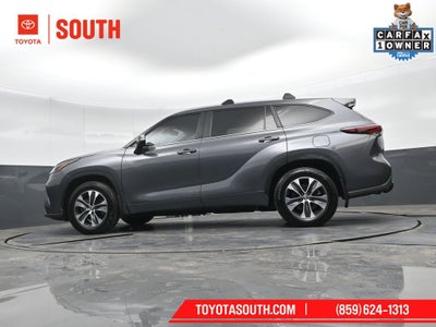 2024 Toyota Highlander Hybrid XLE