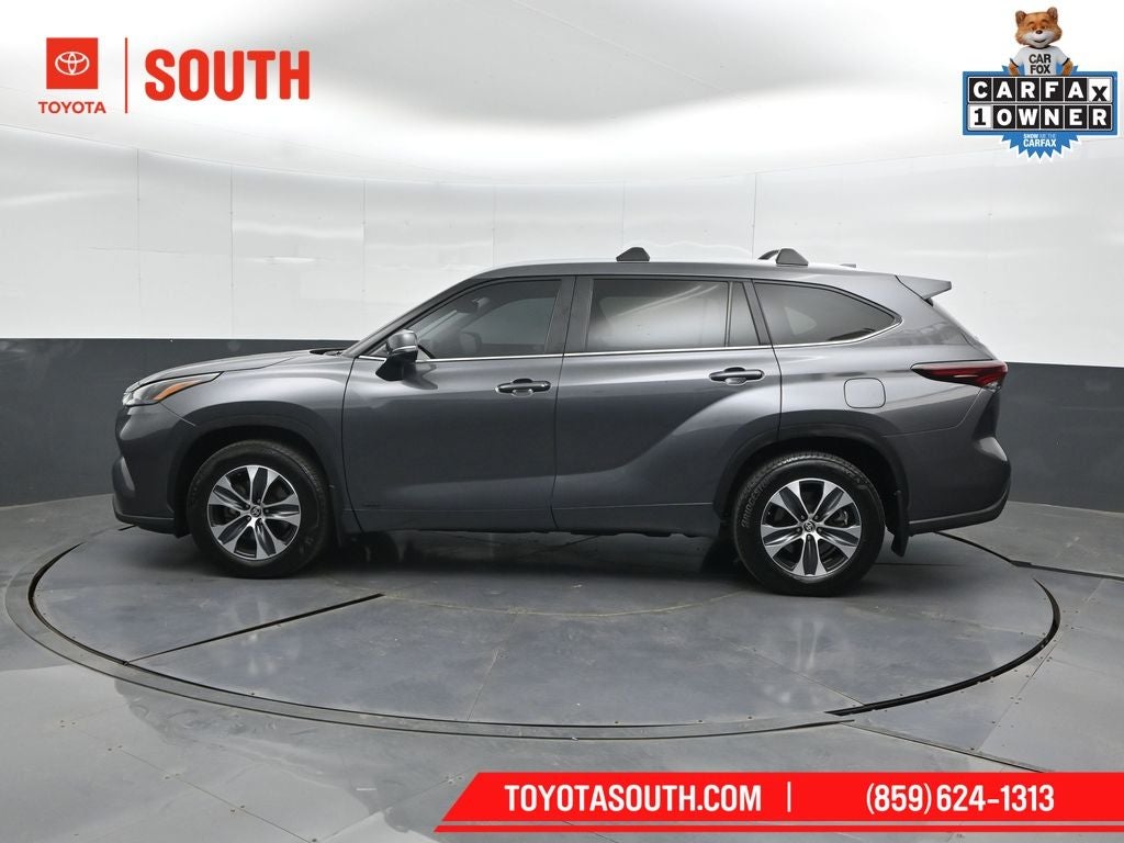 2024 Toyota Highlander Hybrid XLE