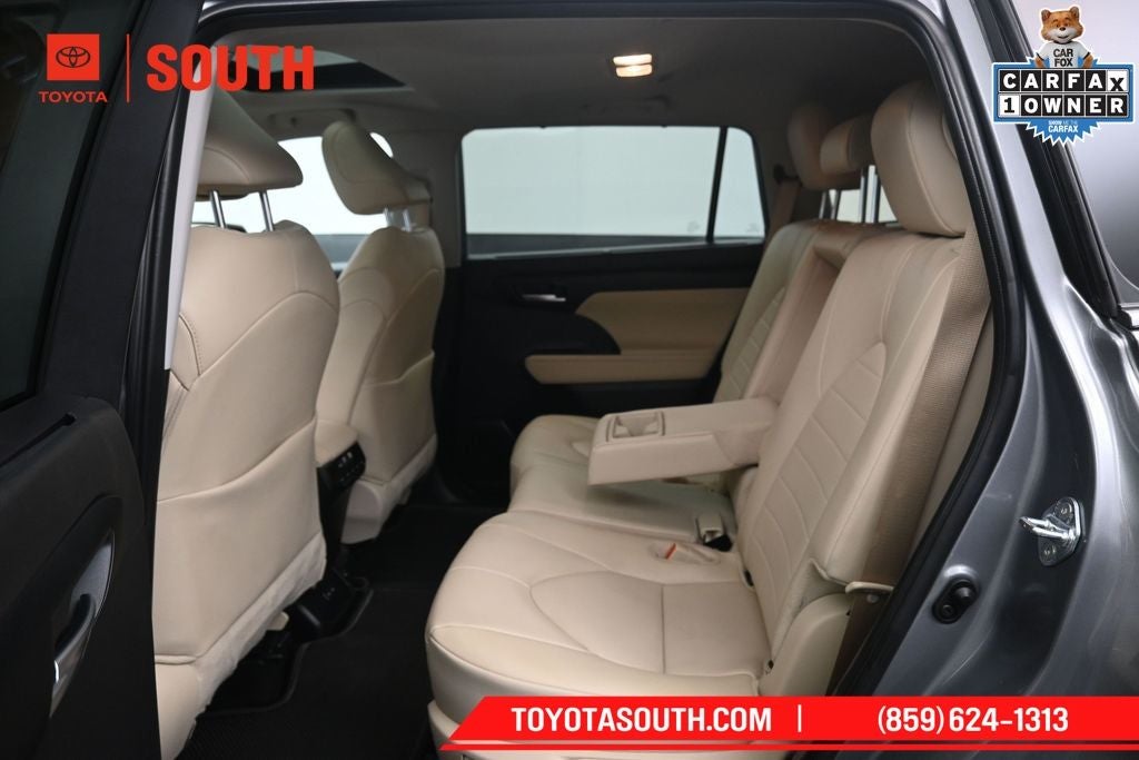 2025 Toyota Highlander Hybrid XLE